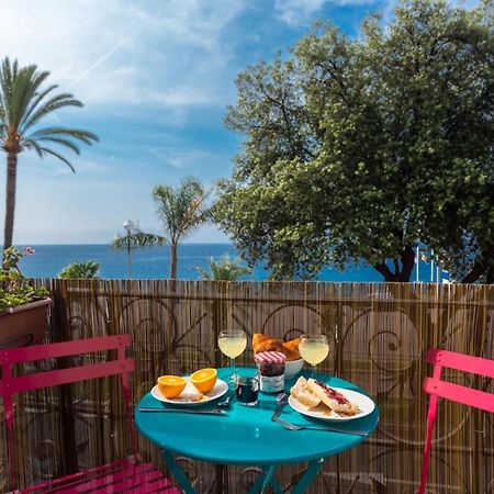 Etats Unis 892 - Spacious Flat On Sea Front Wac Ница Екстериор снимка