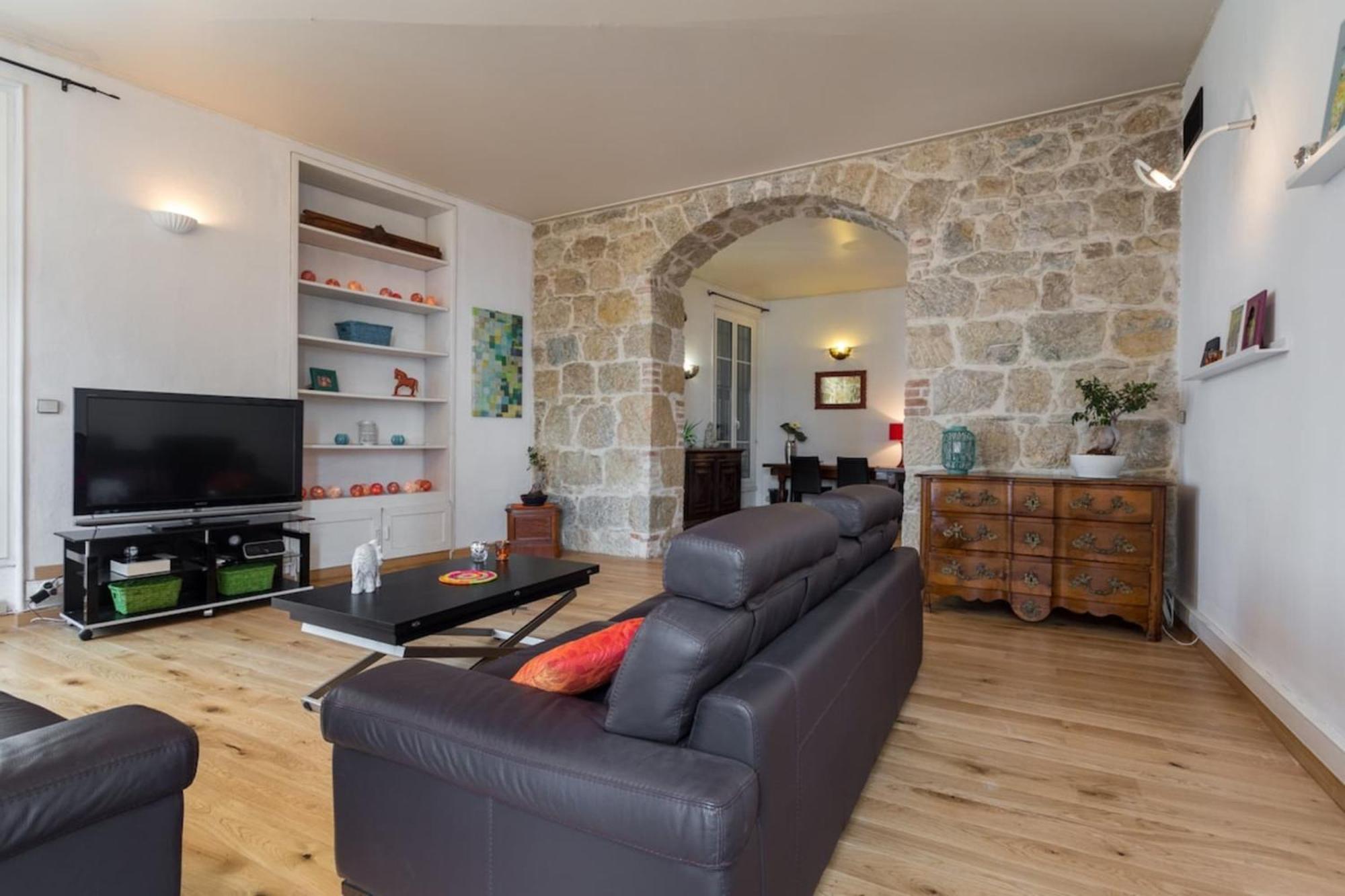 Etats Unis 892 - Spacious Flat On Sea Front Wac Ница Екстериор снимка